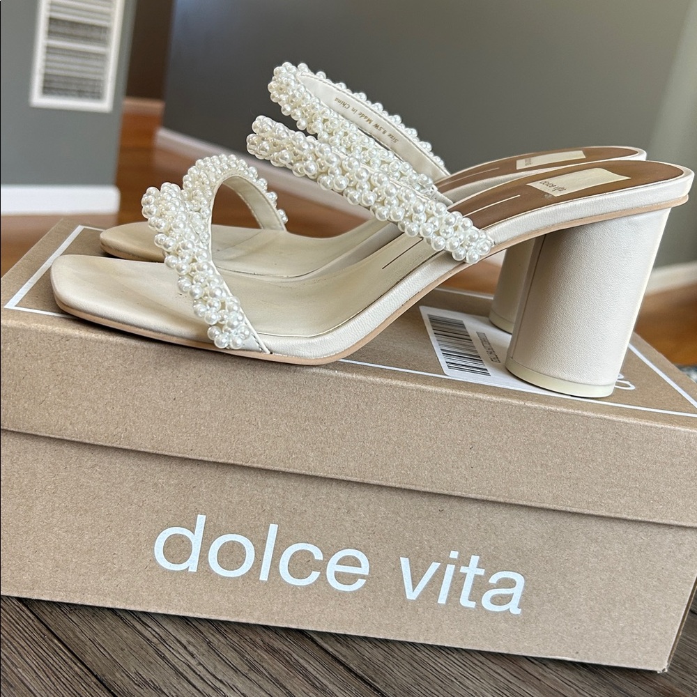 Dolce vita Noel vanilla pearls heels (wide) - Picture 4 of 11